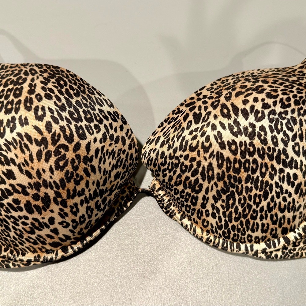 Victoria’s Secret Very Sexy Push Up 36 DD Leopard Print